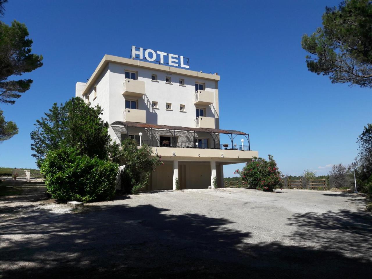 Hotel Le Valaurie Saint-Nazaire  Exteriör bild